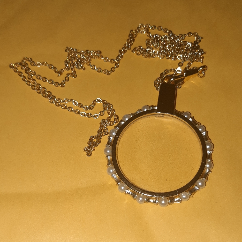 Magnifying Glass Pendant